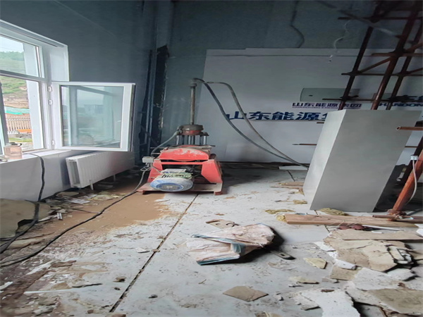 前锋地基基础下沉墙体裂缝加固注浆顶升施工